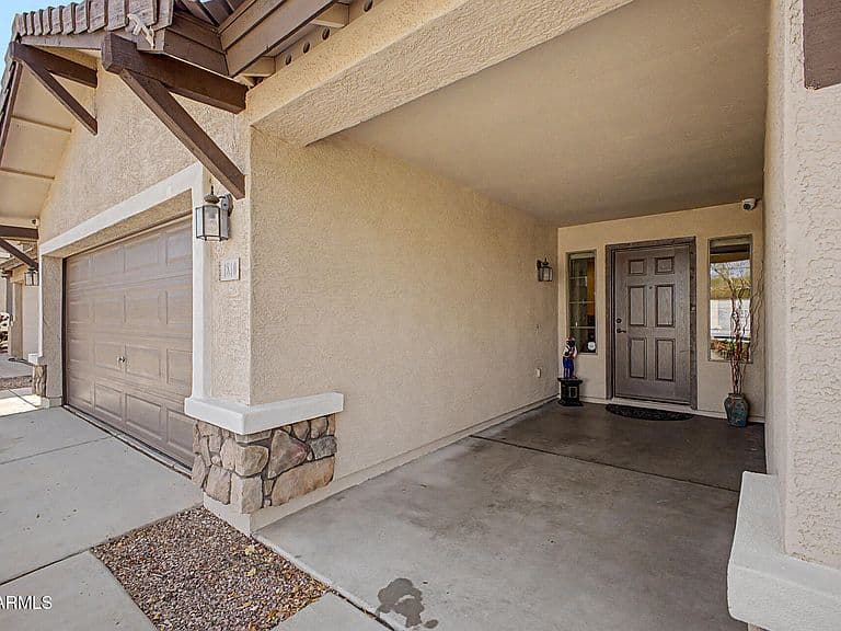 1810 S 173RD Drive photo 4