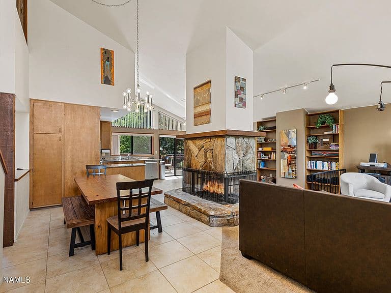5155 N Country Club Dr photo 5