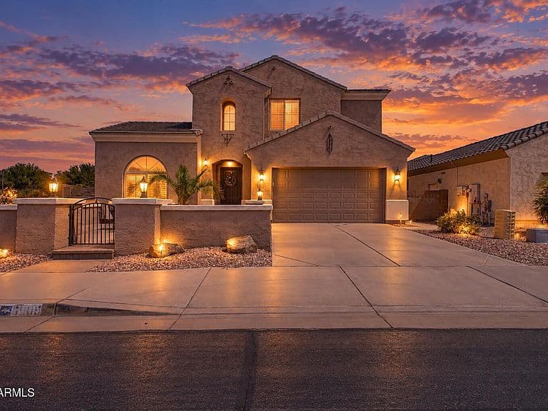6905 S Sapphire Way photo 1