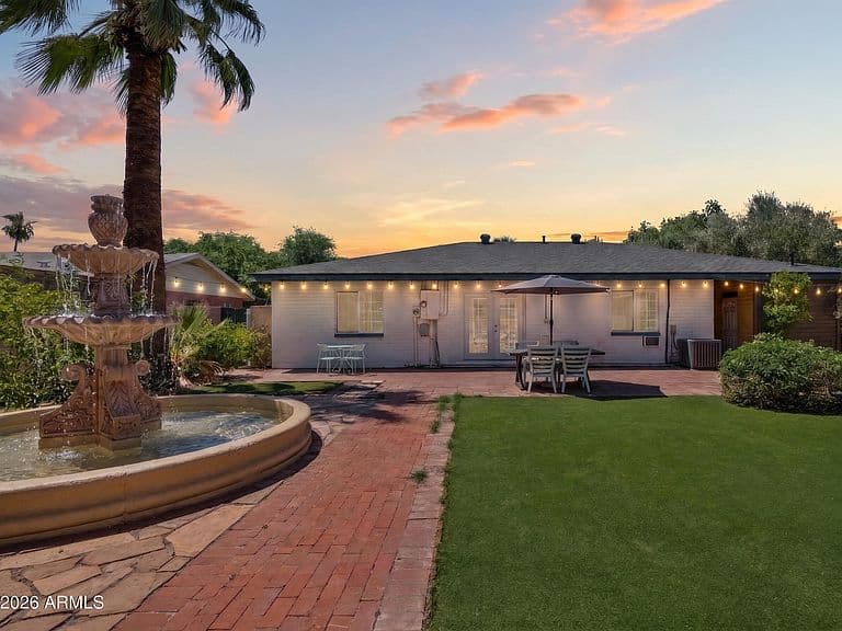 404 E PALM Street photo 3