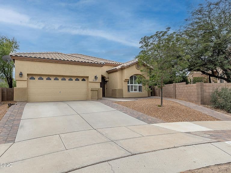 2941 W Desert Glory Dr photo 2