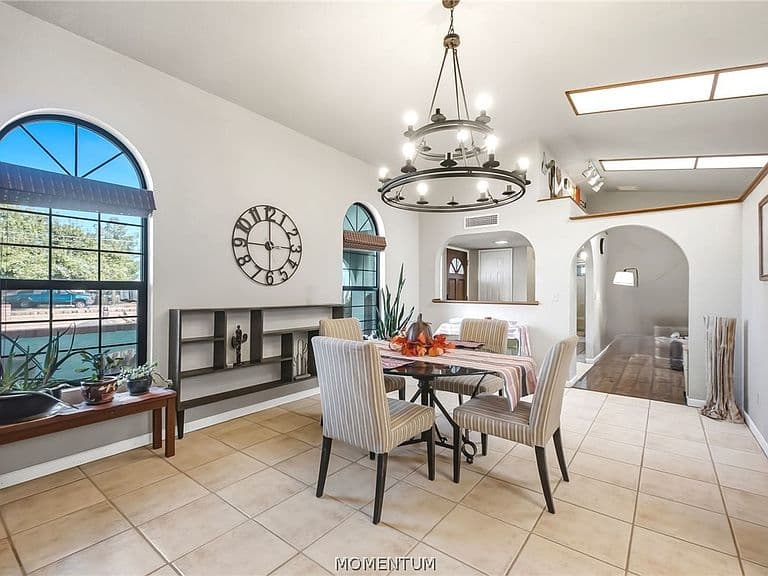 4877 Scotty Drive photo 5