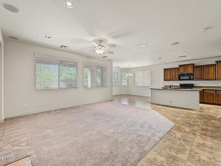 3334 E GRAND CANYON Drive photo 5