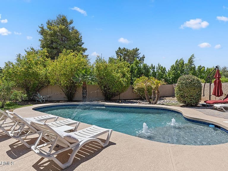 4725 E LE MARCHE Avenue photo 2