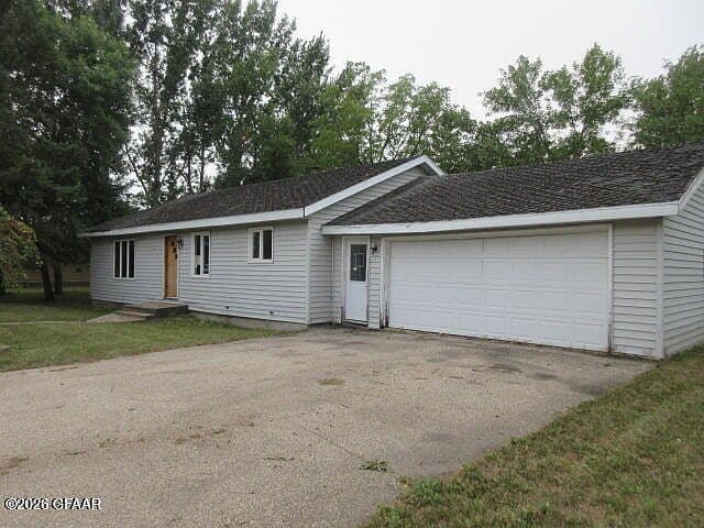 1029 Elm Ave S photo 1