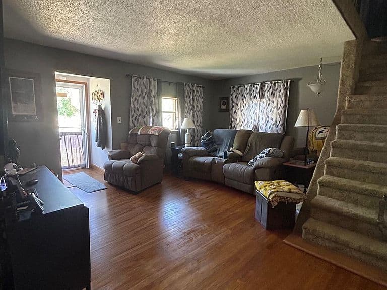 221 S Taylor Ave photo 4