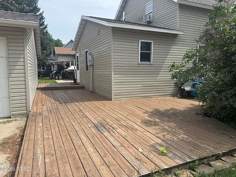 225 4th Ave SW photo 5