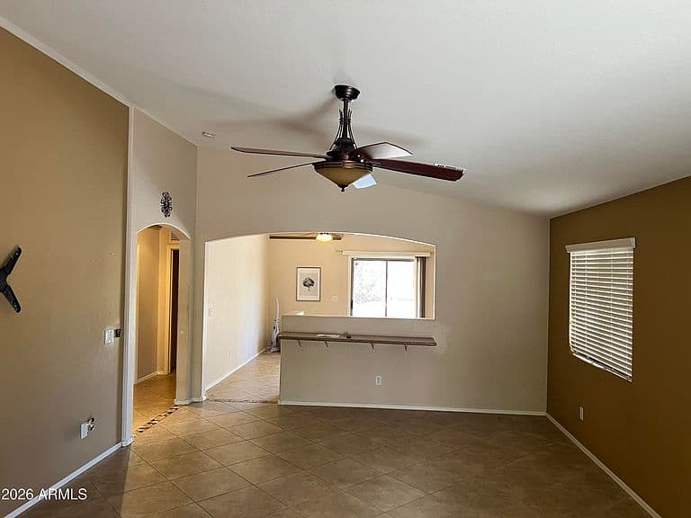 43669 W WILD HORSE Trail photo 3