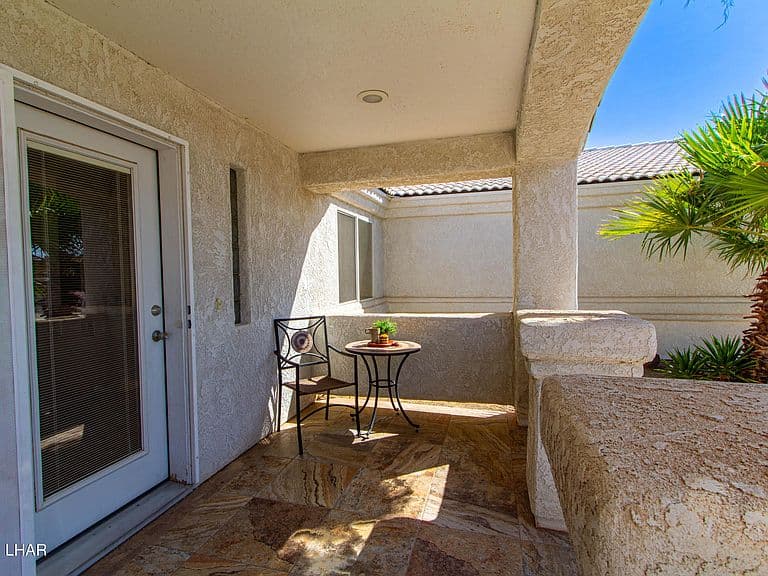 2975 Caravelle Dr photo 4