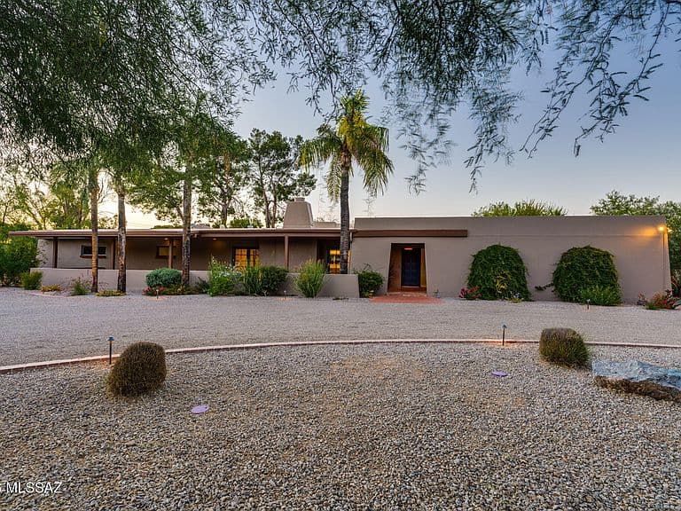 6035 E San Cristobal St photo 5