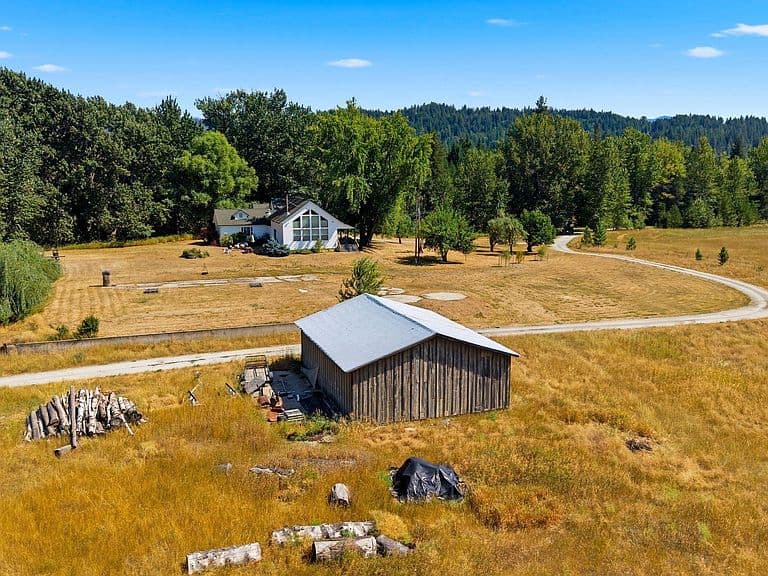 101 Farmer Dr photo 5