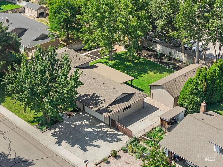 1675 S Country Terrace Way photo 4
