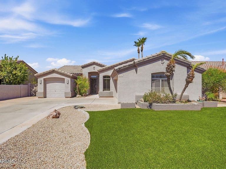 6796 W Abraham Lane photo 1