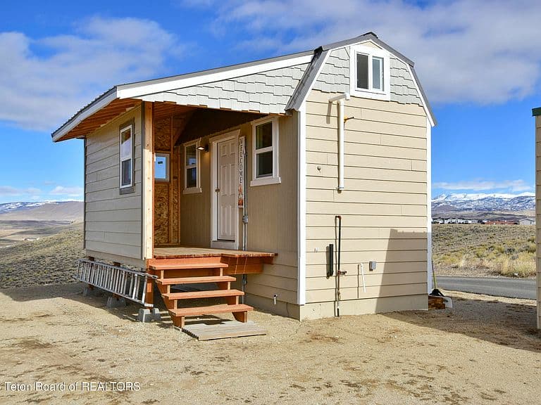 22 Blackfoot Trl photo 4