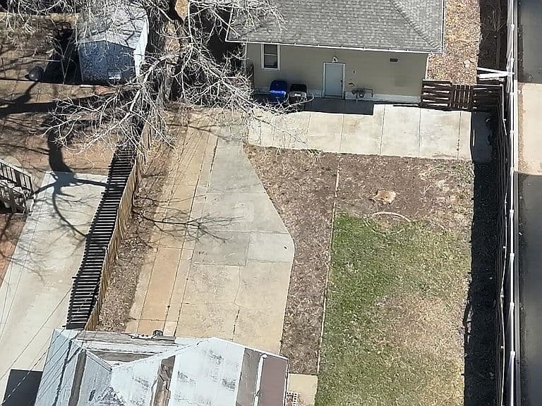 29 10th Ave W photo 4