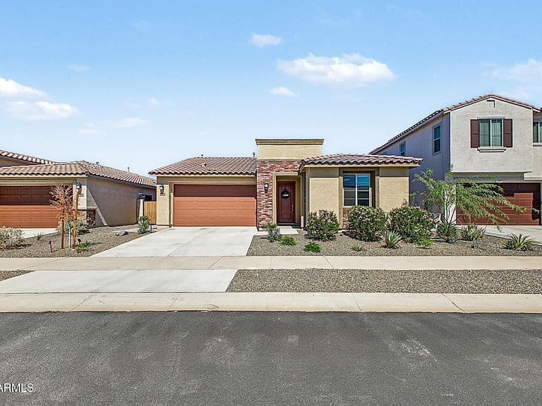 17868 W SAPIUM Way photo 1
