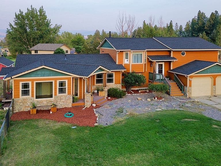 196 Edens Ln photo 1