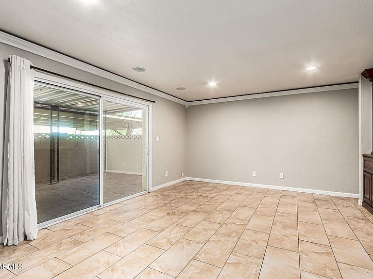 8564 E MCDONALD Drive photo 5