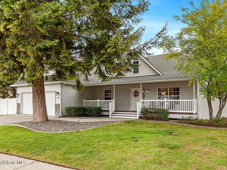 1229 W Bentwood Loop photo 1