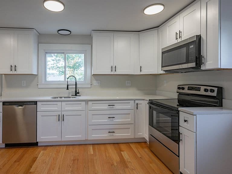 98 Woodburn Street photo 4
