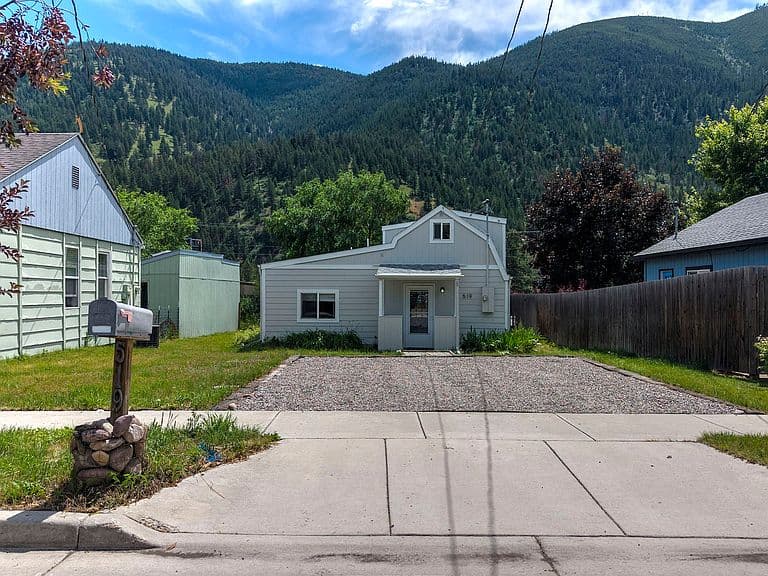 519 Iowa Ave photo 3