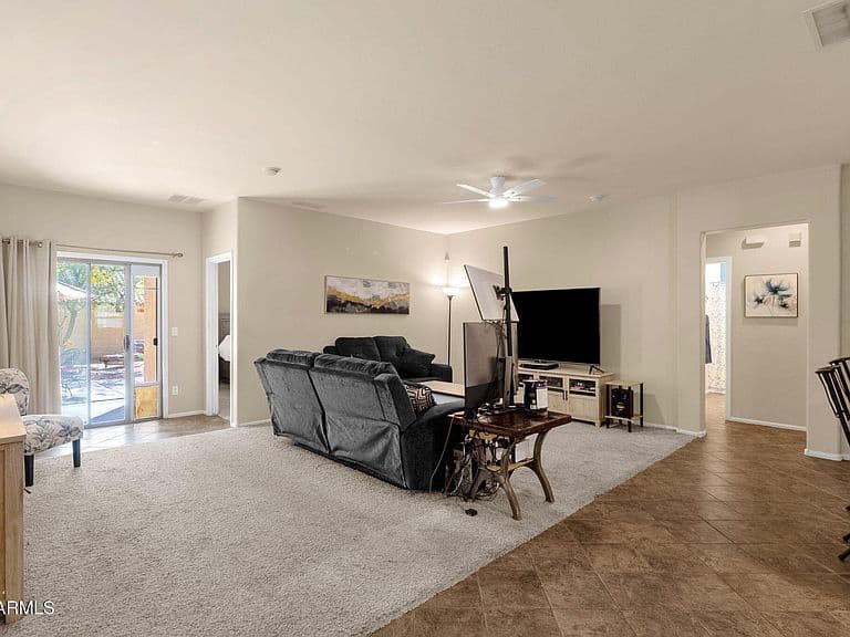 18337 N SOFT WIND Drive photo 4