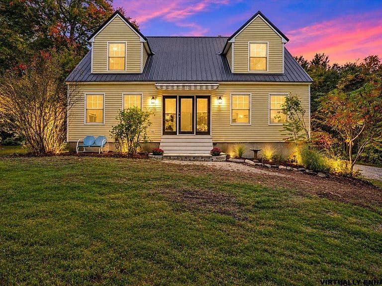 262 Collins Road photo 1