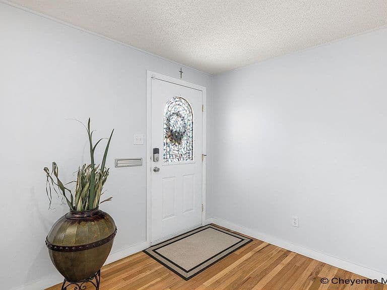 201 Stinson Ave photo 4