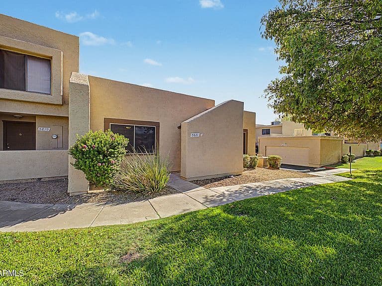 5821 W ACOMA Drive photo 1
