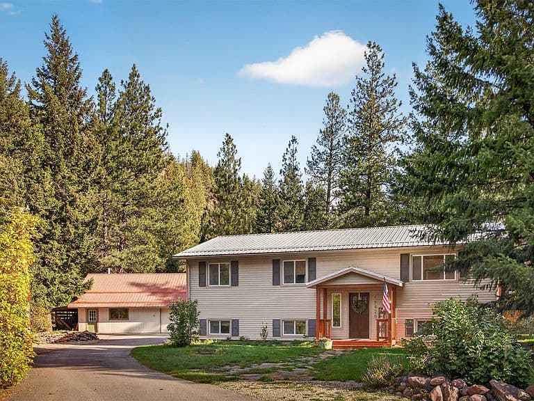 19420 Trout Ln photo 1