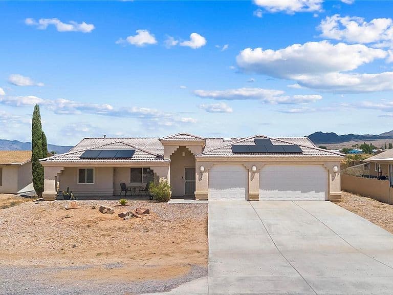 10010 N Concho Drive photo 1
