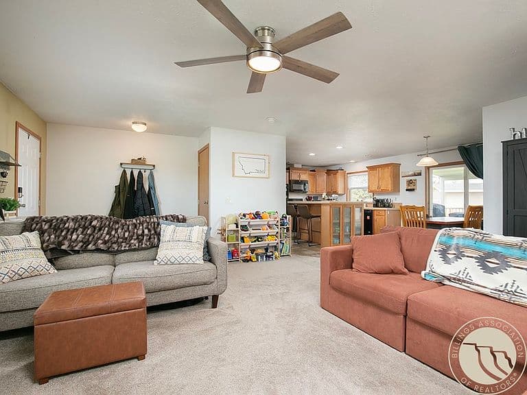 3505 Howard Ave photo 4
