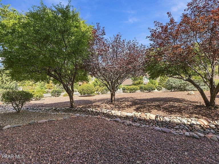 899 Northridge Dr photo 5