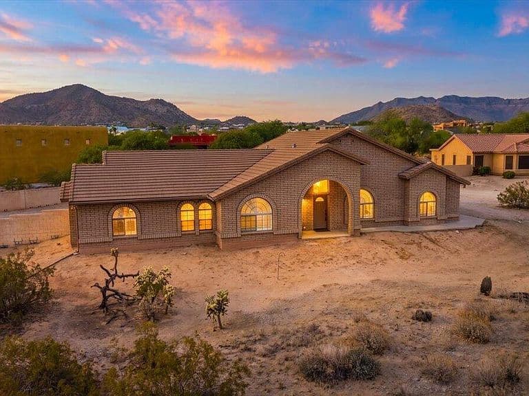 8112 E MCDOWELL Road photo 1