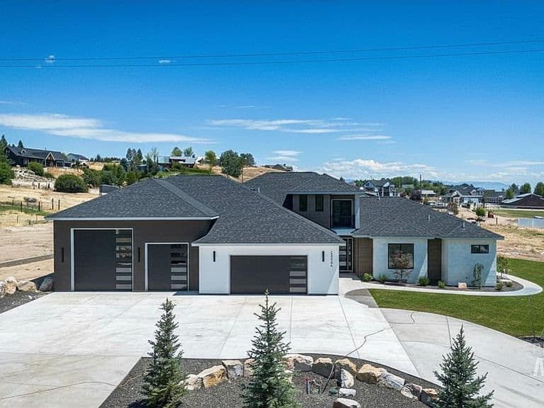 23904 Southview Ln photo 1