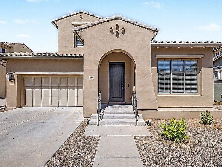 15348 W DREYFUS Street photo 1