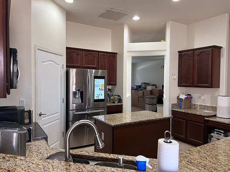 7024 W Dupont Way photo 4