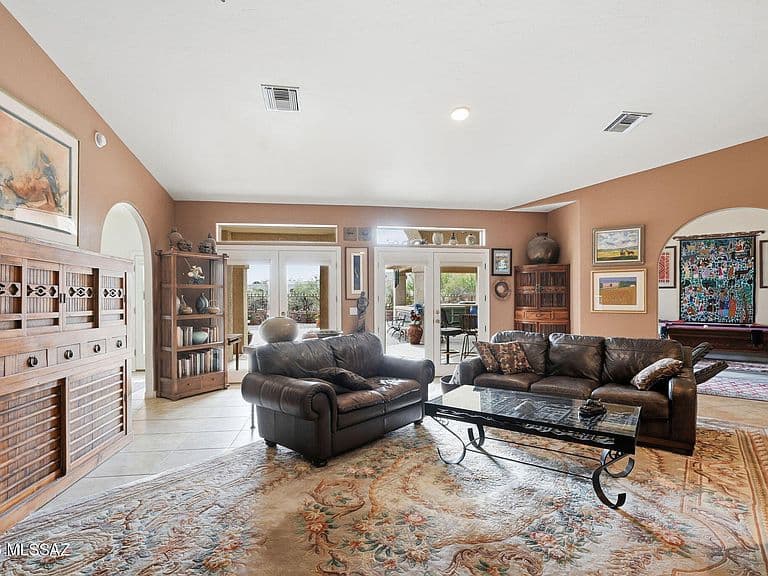 1731 W Placita De La Escalera photo 4