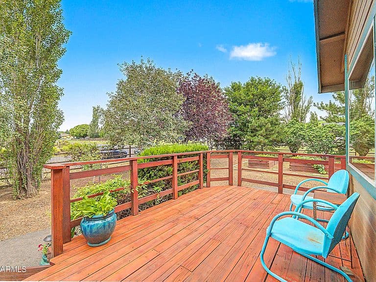 11005 Henry Drive photo 4