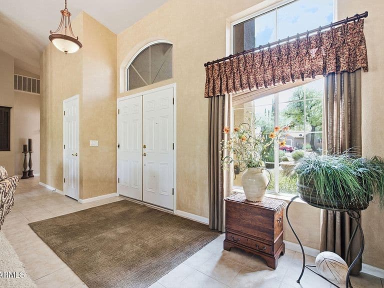 7622 E MENODORA Circle photo 4
