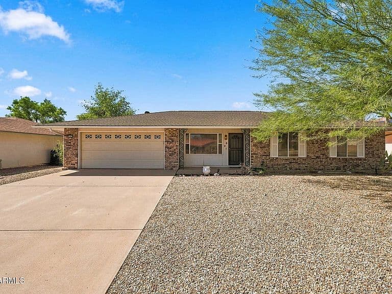 16818 N BURNS Drive photo 1