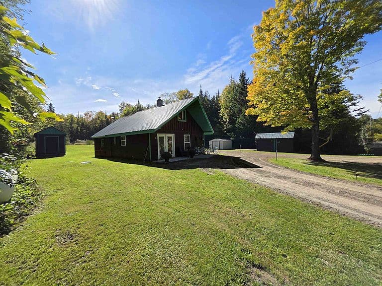 137 Duford Road photo 2