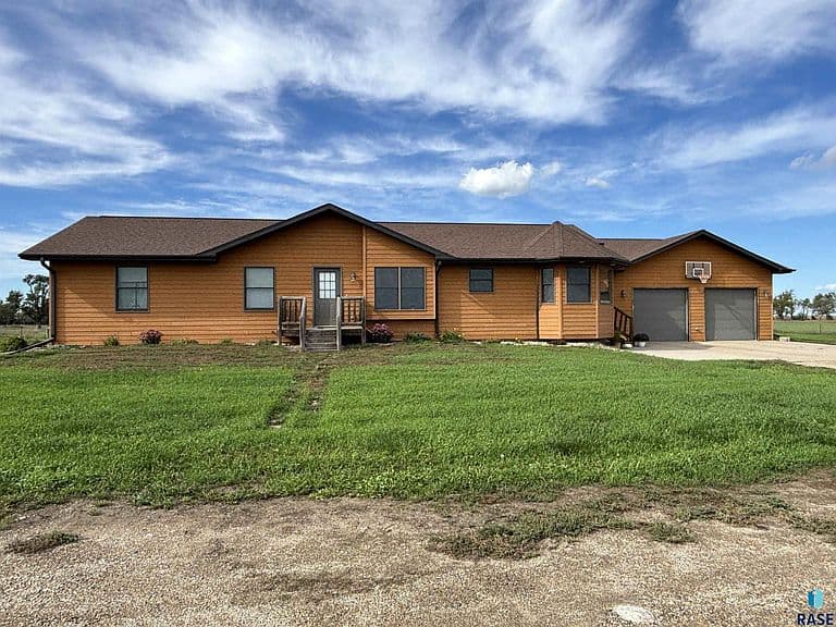 35380 Us Highway 14 photo 2