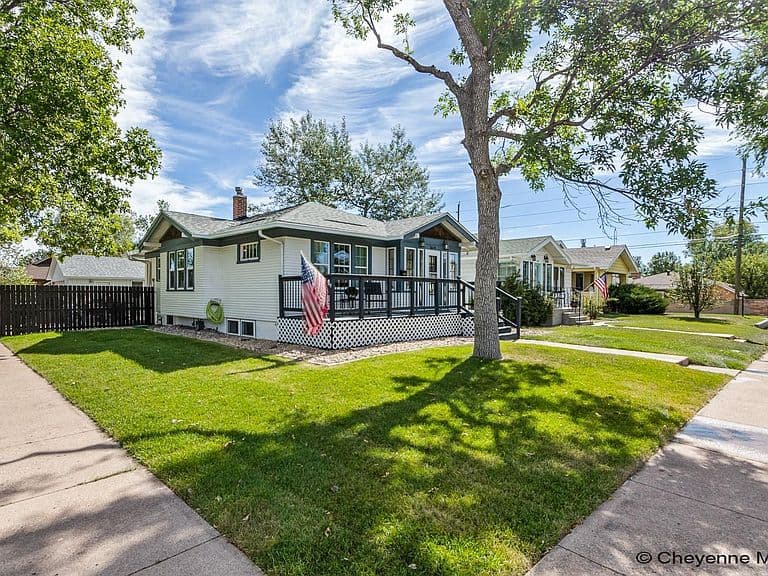 2619 Evans Ave photo 3