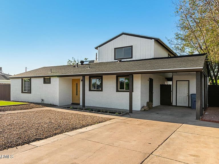 1644 W Mountain View Rd photo 3