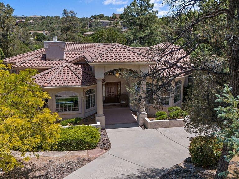 623 Heather Brook Cir photo 2