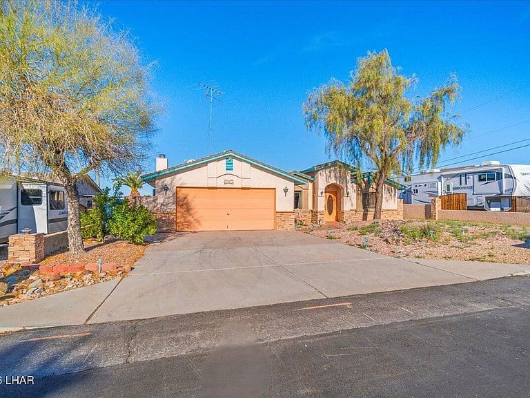 2771 Pony Ln photo 3