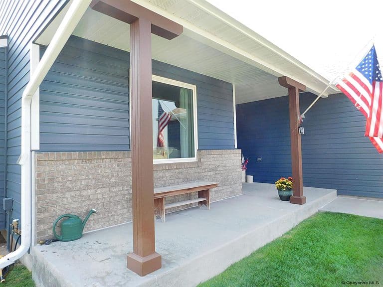 6631 Elizabeth Rd photo 4