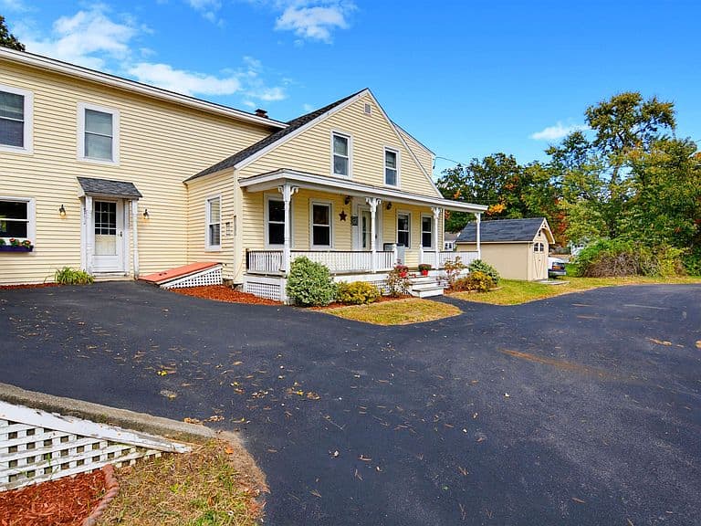 185 Elm Street photo 3