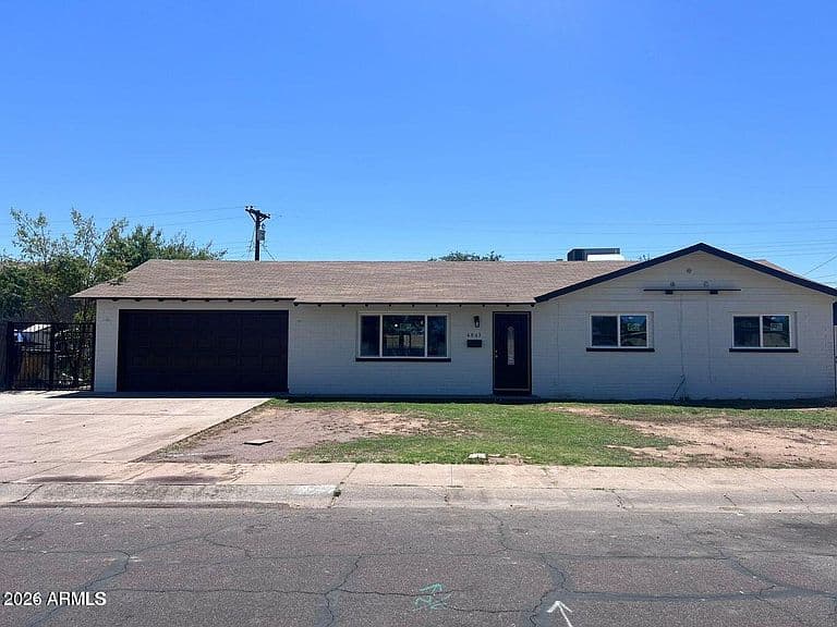 4843 W FLOWER Street photo 3